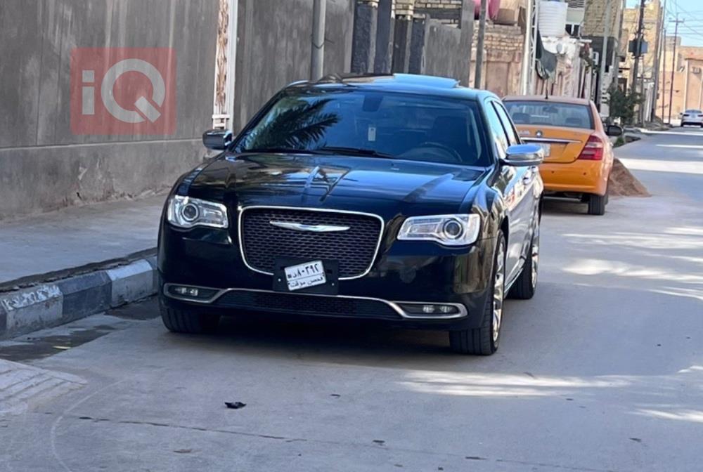 كرايسلر 300